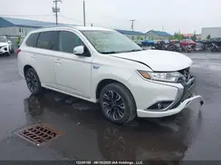 JA4J24A57JZ612915 2018 MITSUBISHI OUTLANDER