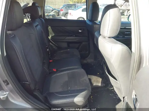 JA4J24A57JZ619721 2018 MITSUBISHI OUTLANDER - Image 8