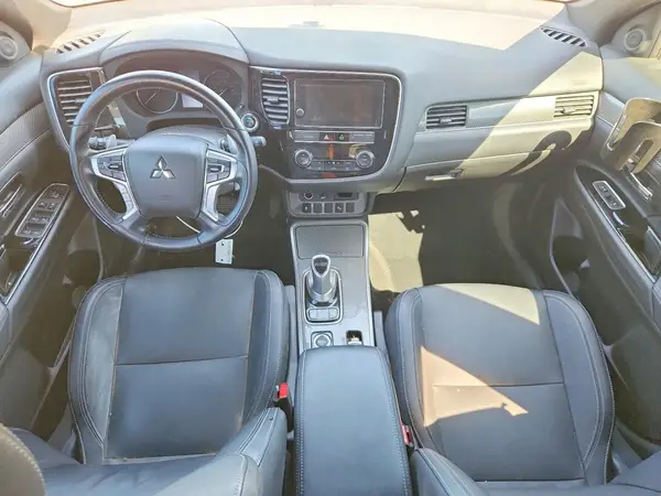 JA4J24A57KZ037586 2019 MITSUBISHI OUTLANDER - Image 8