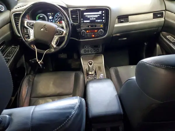 JA4J24A57KZ047499 2019 MITSUBISHI OUTLANDER - Image 8