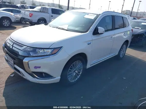 JA4J24A57KZ049706 2019 MITSUBISHI OUTLANDER - Image 2