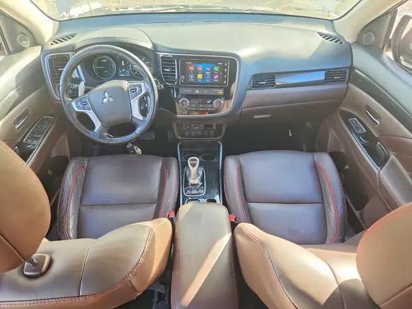 JA4J24A58JZ032170 2018 MITSUBISHI OUTLANDER - Image 8