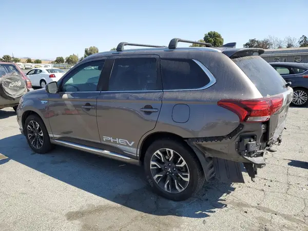 JA4J24A58JZ055142 2018 MITSUBISHI OUTLANDER - Image 2