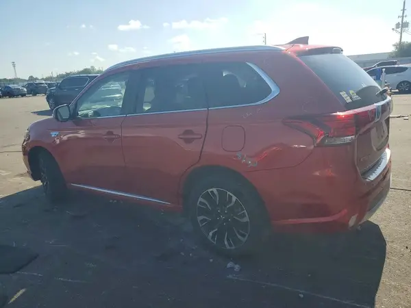 JA4J24A58JZ071888 2018 MITSUBISHI OUTLANDER - Image 2