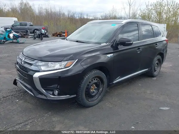 JA4J24A58JZ619470 2018 MITSUBISHI OUTLANDER - Image 2