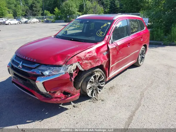 JA4J24A58JZ621011 2018 MITSUBISHI OUTLANDER - Image 2