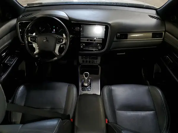 JA4J24A58KZ046846 2019 MITSUBISHI OUTLANDER - Image 8