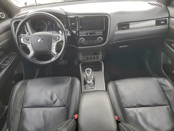 JA4J24A58KZ047480 2019 MITSUBISHI OUTLANDER - Image 8