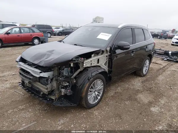 JA4J24A58KZ053327 2019 MITSUBISHI OUTLANDER - Image 2