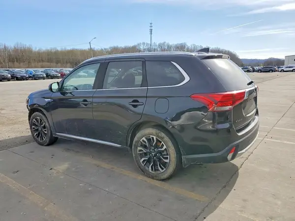JA4J24A59JZ032128 2018 MITSUBISHI OUTLANDER - Image 2