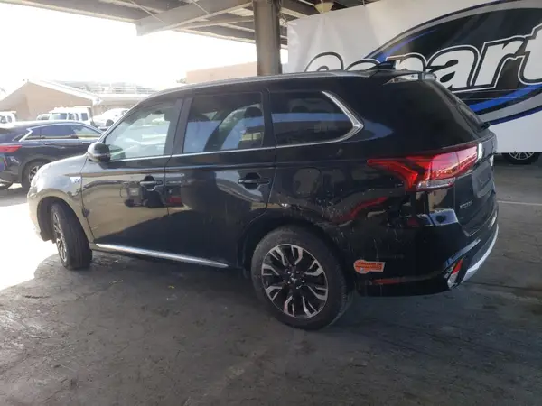 JA4J24A59JZ045607 2018 MITSUBISHI OUTLANDER - Image 2