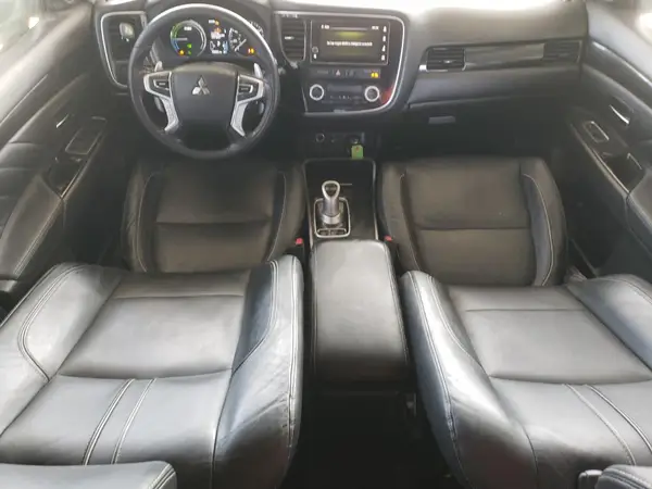JA4J24A59JZ045607 2018 MITSUBISHI OUTLANDER - Image 8
