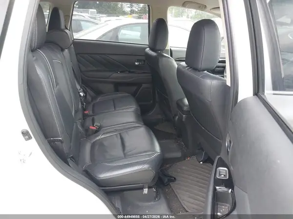 JA4J24A59JZ071866 2018 MITSUBISHI OUTLANDER - Image 8