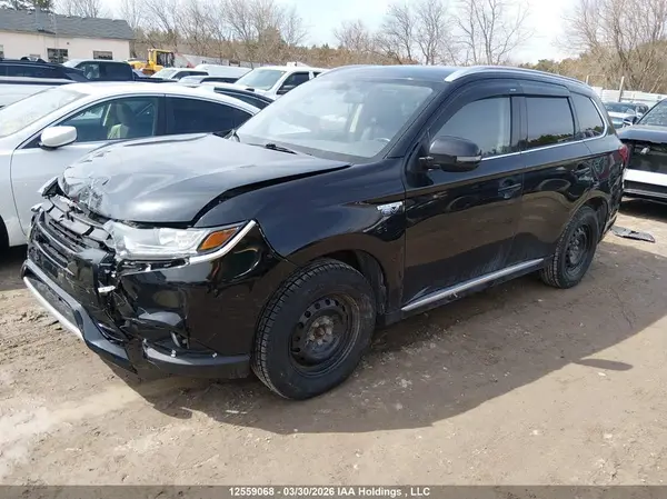 JA4J24A59JZ608915 2018 MITSUBISHI OUTLANDER - Image 2