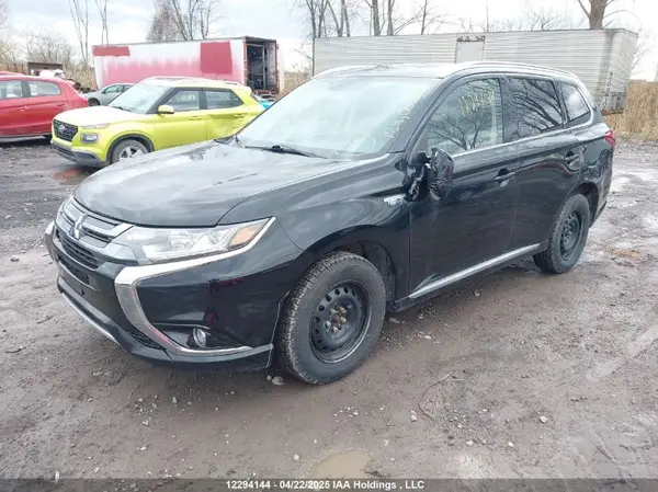 JA4J24A59JZ612947 2018 MITSUBISHI OUTLANDER - Image 2
