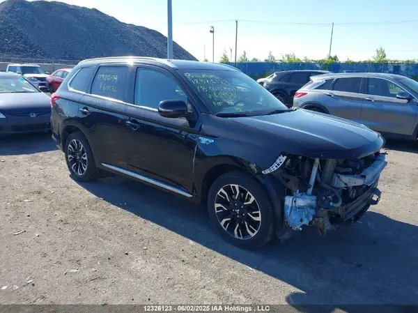 JA4J24A59JZ614536 2018 MITSUBISHI OUTLANDER - Image 1