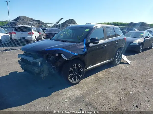 JA4J24A59JZ614536 2018 MITSUBISHI OUTLANDER - Image 2