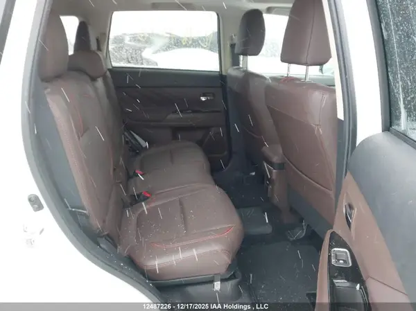JA4J24A59JZ614620 2018 MITSUBISHI OUTLANDER - Image 8