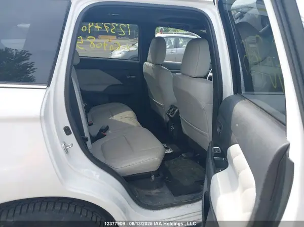 JA4J24A59KZ607085 2019 MITSUBISHI OUTLANDER - Image 8