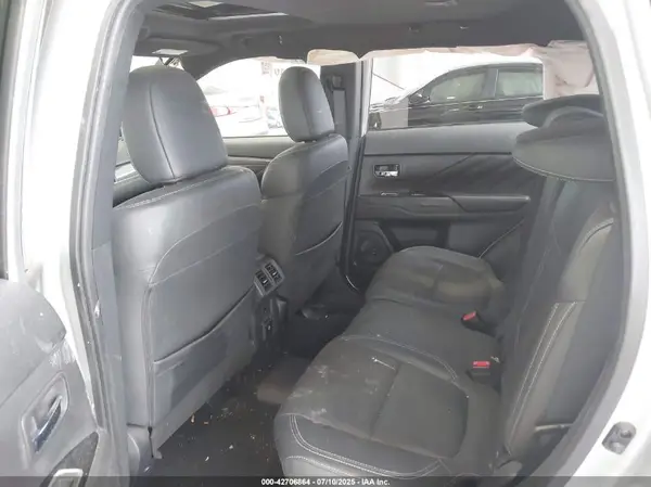 JA4J24A59LZ009774 2020 MITSUBISHI OUTLANDER - Image 8