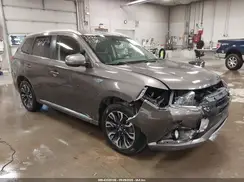 JA4J24A5XJZ027617 2018 MITSUBISHI OUTLANDER