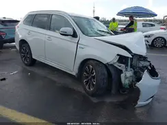 JA4J24A5XJZ027973 2018 MITSUBISHI OUTLANDER