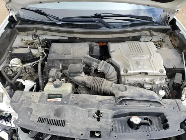 JA4J24A5XJZ032171 2018 MITSUBISHI OUTLANDER - Image 8