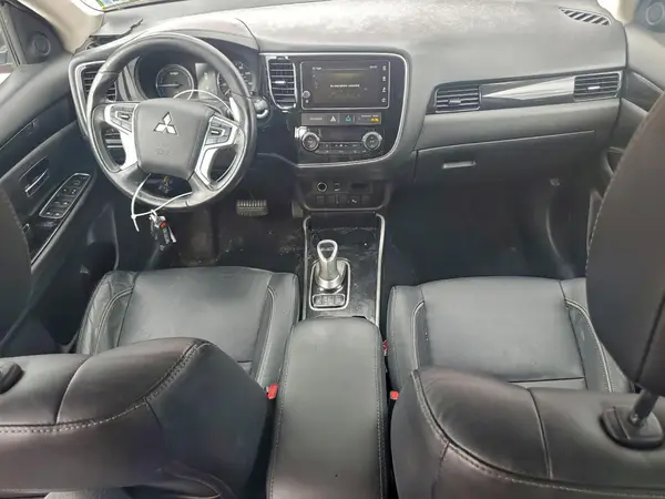 JA4J24A5XJZ042926 2018 MITSUBISHI OUTLANDER - Image 8