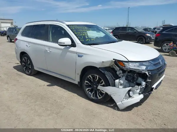 JA4J24A5XJZ613766 2018 MITSUBISHI OUTLANDER - Image 1