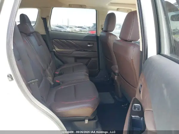JA4J24A5XJZ613766 2018 MITSUBISHI OUTLANDER - Image 8