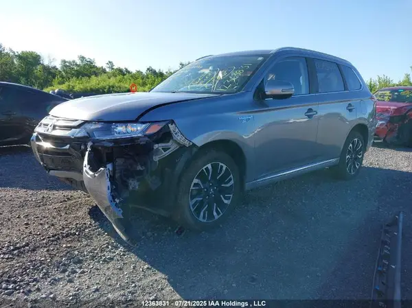 JA4J24A5XJZ620846 2018 MITSUBISHI OUTLANDER - Image 2