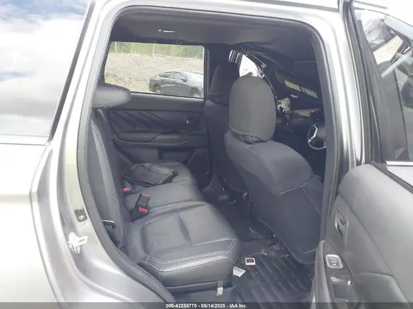 JA4J24A5XKZ051210 2019 MITSUBISHI OUTLANDER - Image 8