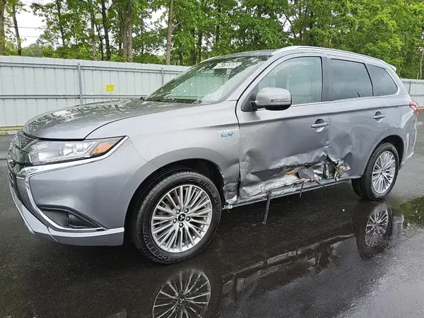 JA4J2VA70NZ031267 2022 MITSUBISHI OUTLANDER - Image 1