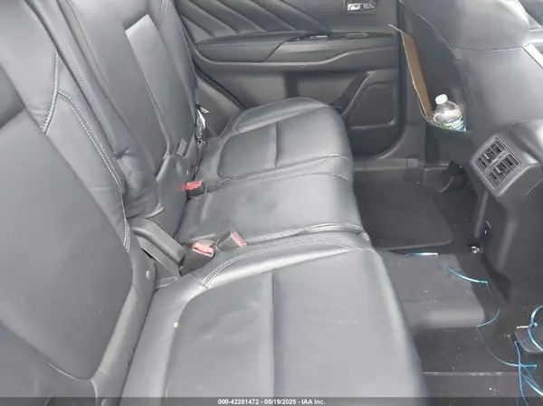 JA4J2VA72NZ026636 2022 MITSUBISHI OUTLANDER - Image 8