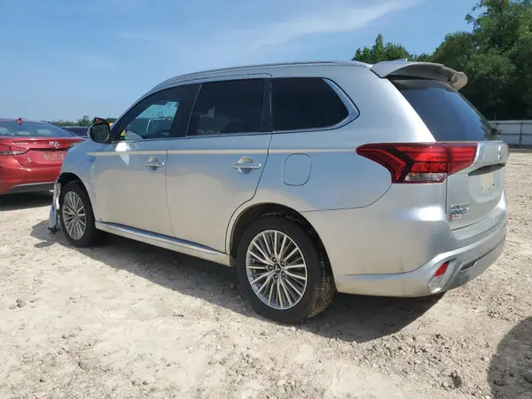 JA4J2VA72NZ031478 2022 MITSUBISHI OUTLANDER - Image 2