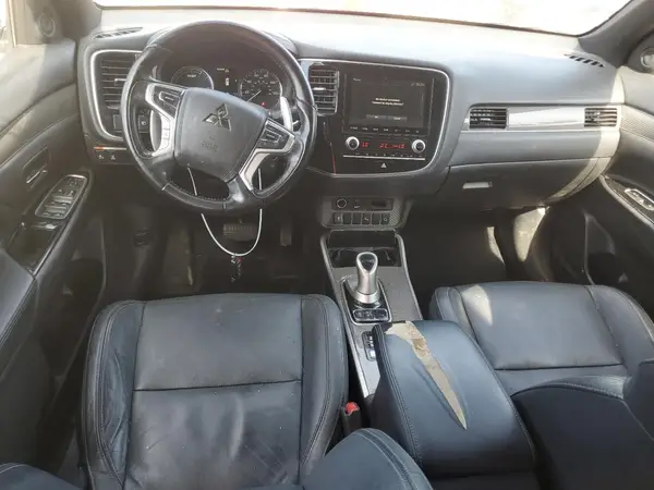 JA4J2VA72NZ031478 2022 MITSUBISHI OUTLANDER - Image 8