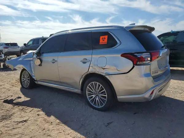 JA4J2VA72NZ034297 2022 MITSUBISHI OUTLANDER - Image 2