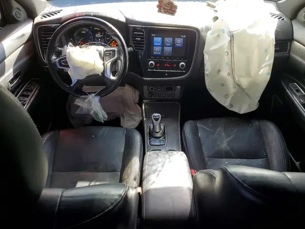 JA4J2VA72NZ034297 2022 MITSUBISHI OUTLANDER - Image 8