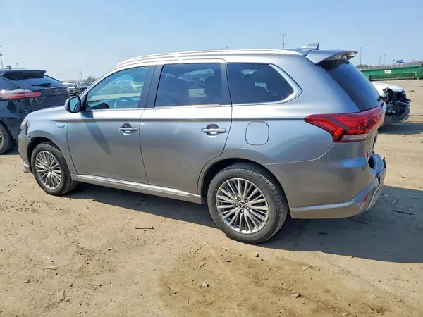 JA4J2VA74NZ026878 2022 MITSUBISHI OUTLANDER - Image 2