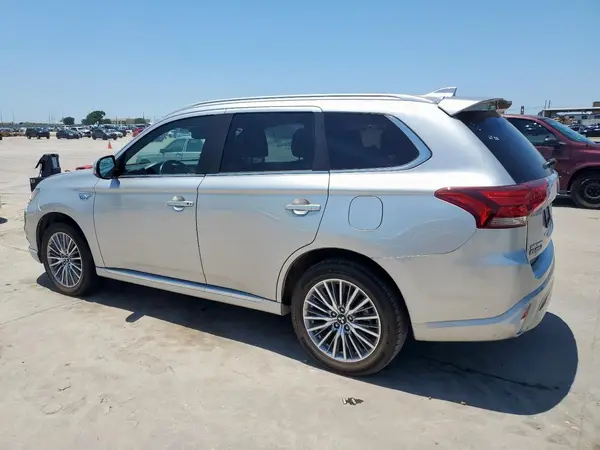 JA4J2VA74NZ064594 2022 MITSUBISHI OUTLANDER - Image 2