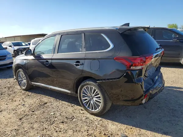 JA4J2VA75NZ027229 2022 MITSUBISHI OUTLANDER - Image 2