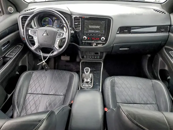 JA4J2VA75NZ049702 2022 MITSUBISHI OUTLANDER - Image 8