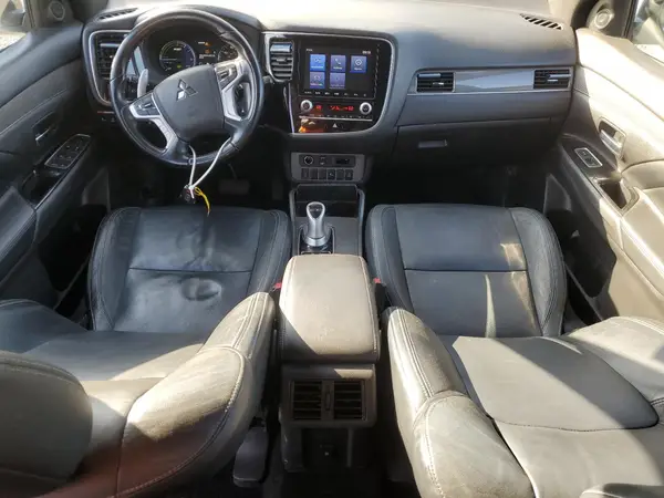 JA4J2VA75NZ053118 2022 MITSUBISHI OUTLANDER - Image 8