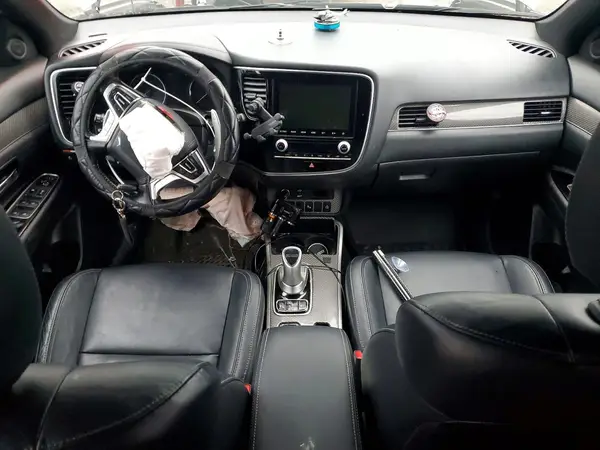 JA4J2VA76NZ018720 2022 MITSUBISHI OUTLANDER - Image 8
