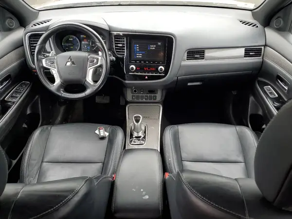 JA4J2VA76NZ064399 2022 MITSUBISHI OUTLANDER - Image 8