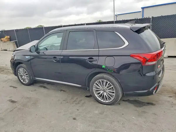 JA4J2VA78NZ036720 2022 MITSUBISHI OUTLANDER - Image 2