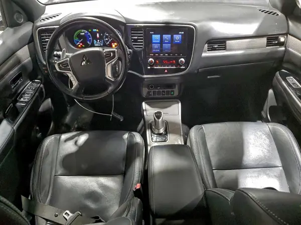 JA4J2VA7XNZ028411 2022 MITSUBISHI OUTLANDER - Image 8