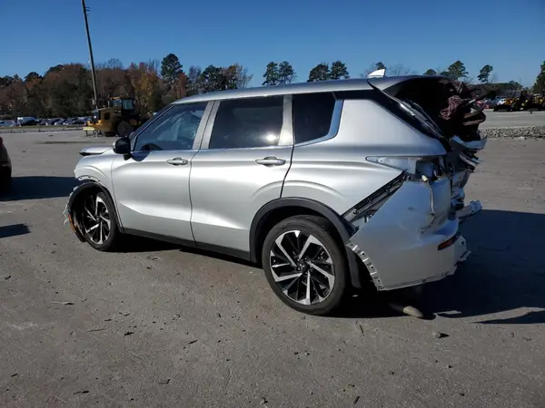 JA4J3TA80NZ002636 2022 MITSUBISHI OUTLANDER - Image 2