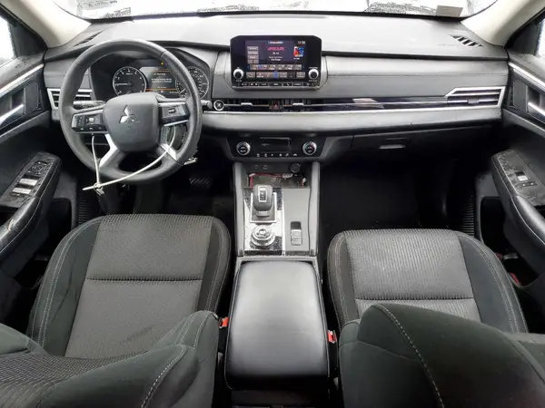 JA4J3TA80PZ028284 2023 MITSUBISHI OUTLANDER - Image 8