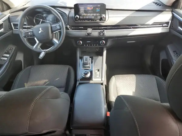 JA4J3TA80PZ028429 2023 MITSUBISHI OUTLANDER - Image 8